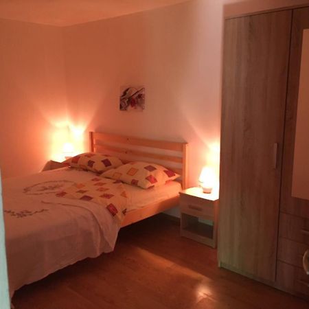Apartament Posedarje Ngoại thất bức ảnh
